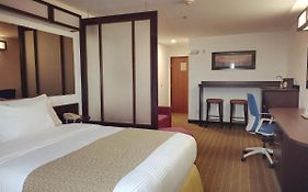 Microtel Inn&Suites Toluca
